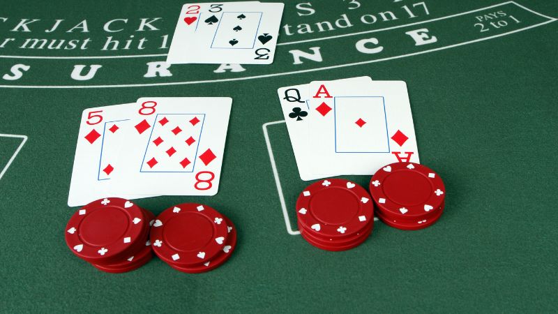 Sự khác biệt cách tính xì trong Xì Dách là khả năng thay đổi giá trị điểm số
